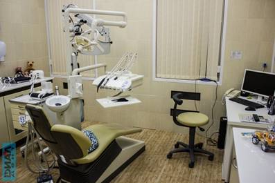 Кабинет №12 Центра "Диал-Дент". Кабинет оснащен самой современной стоматологической установкой фирмы Sirona (Германия)
