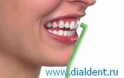 Монопучковая зубная щетка для чистки брекетов и пластинок на зубы
